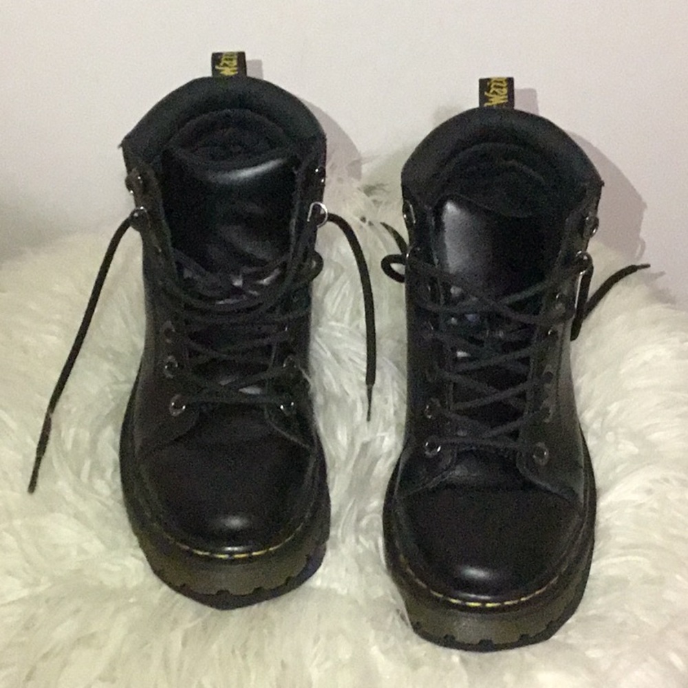 Dr Martens Faora